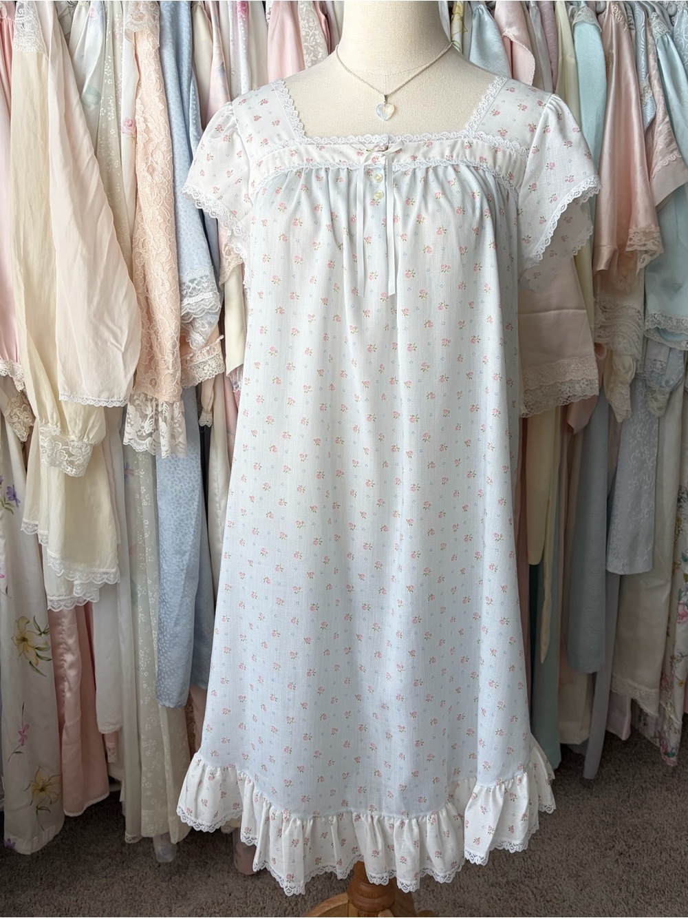 vintage miss elaine rosebud floral dress nightgown lace trim ruffle cotton